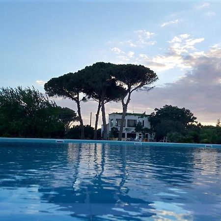 Tenuta Donnanna Agriturismo&Glamping Galatone Exterior photo