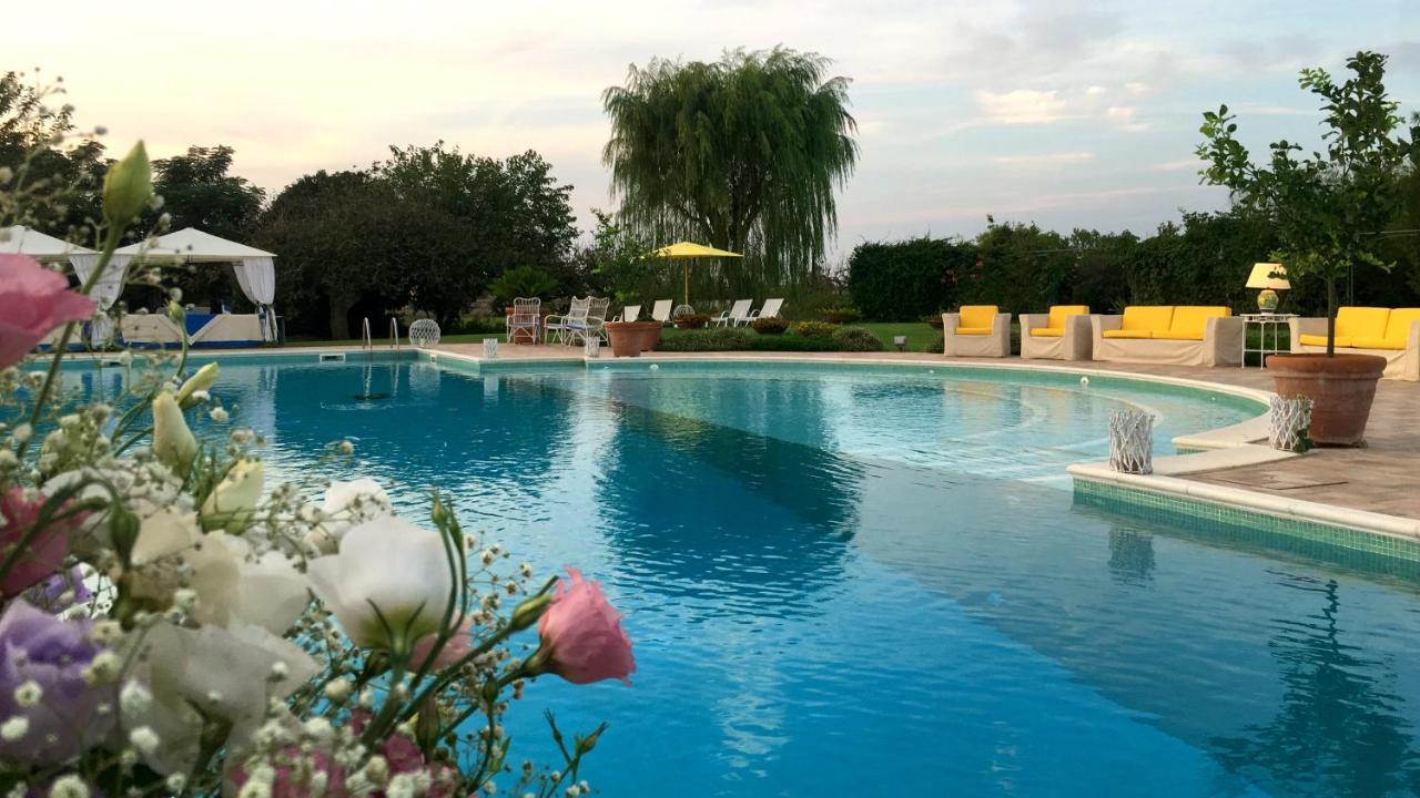 Tenuta Donnanna Agriturismo&Glamping Galatone Exterior photo