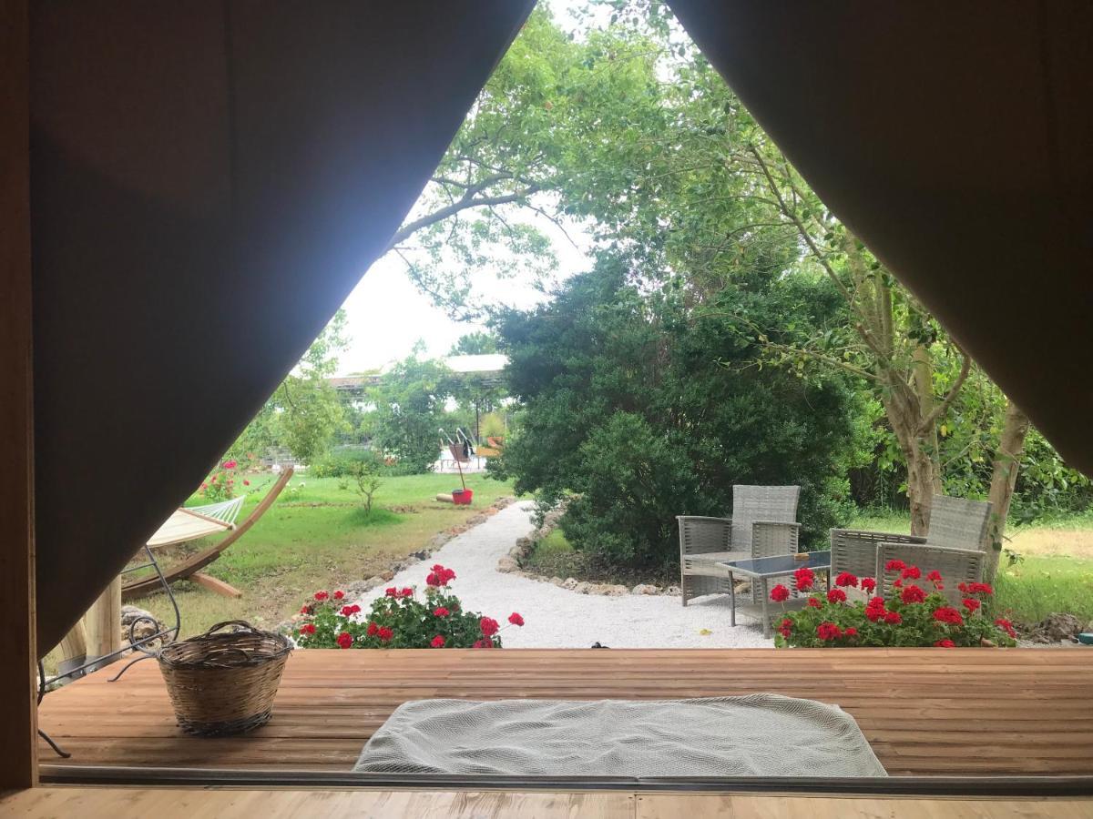 Tenuta Donnanna Agriturismo&Glamping Galatone Exterior photo